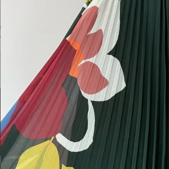 DR2 by Daniel Rainn pleated floral skirt - Picture 4 of 5